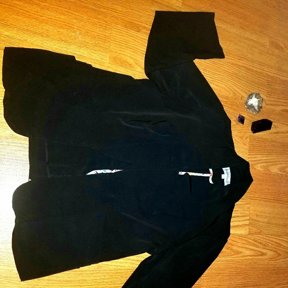 Blazer - Picture 2 of 3